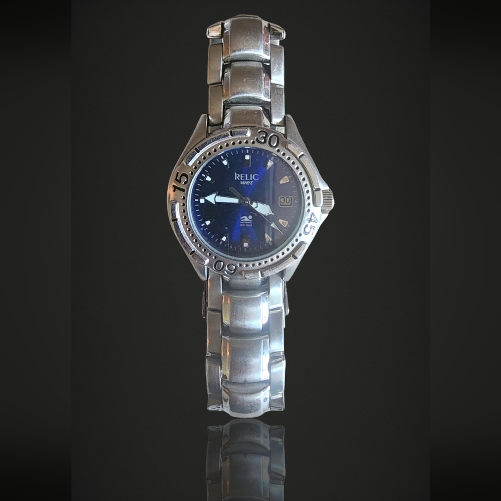 Men's Silber Tone Relic Wet Watch